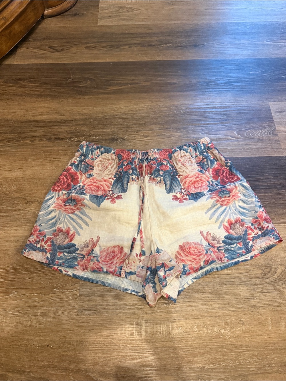 Aritzia Little Moon Sail linen short